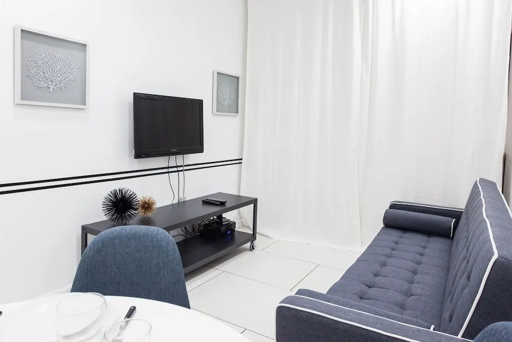 United Nations Apartment Hotel