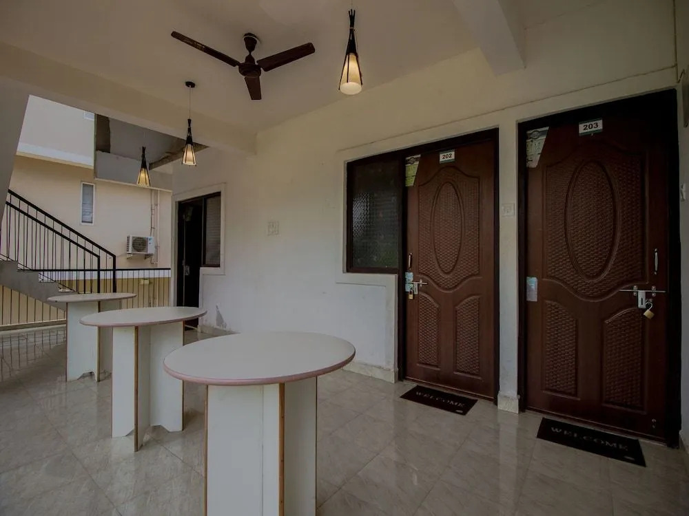 OYO 14449 Home Galaxy Studio Calangute