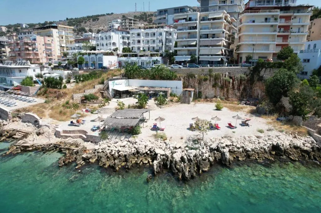 Erdano Hotel