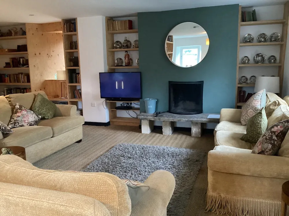 6-bed, Sleeps 16, Pets Allowed, Hot Tub
