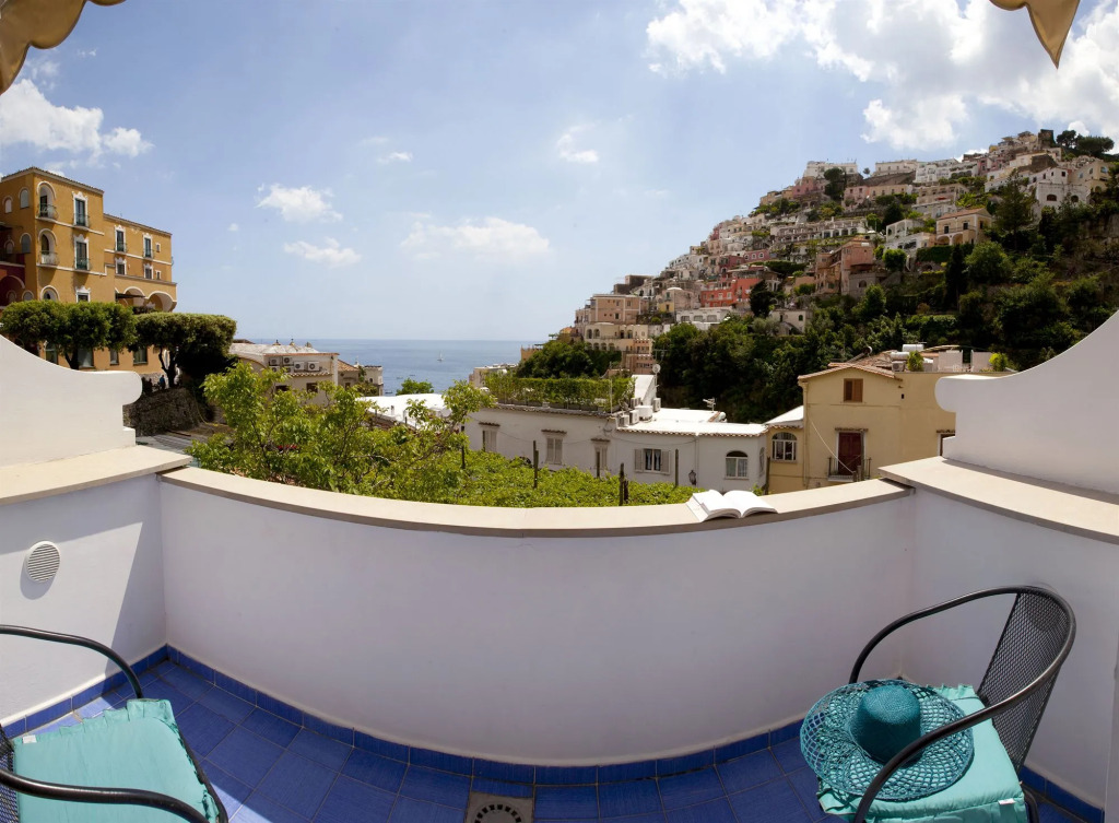 Hotel Bougainville