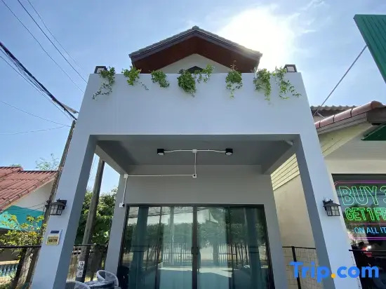 Ta-iad homestay at Soi Ta-iad