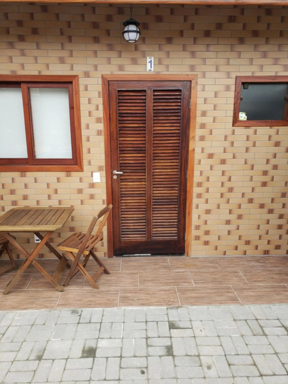 Suítes Verano Ubatuba - Bairro Itaguá - com piscina