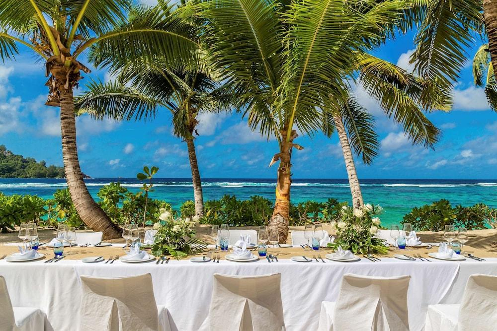 Pineapple Beach Villas