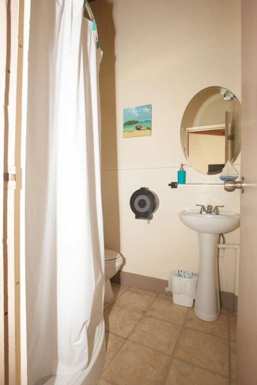 La Jamaca - An Island Vibe Hotel