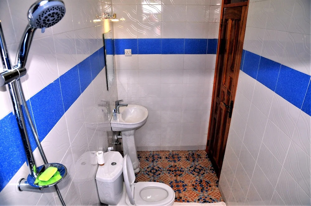 Victoria Lake View Guesthouse & Safaris