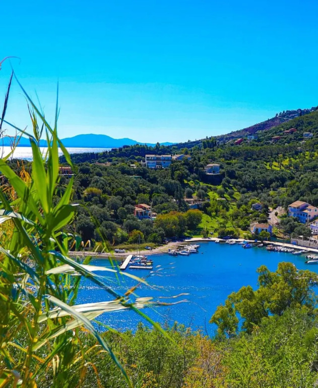 Theophilos 2 in