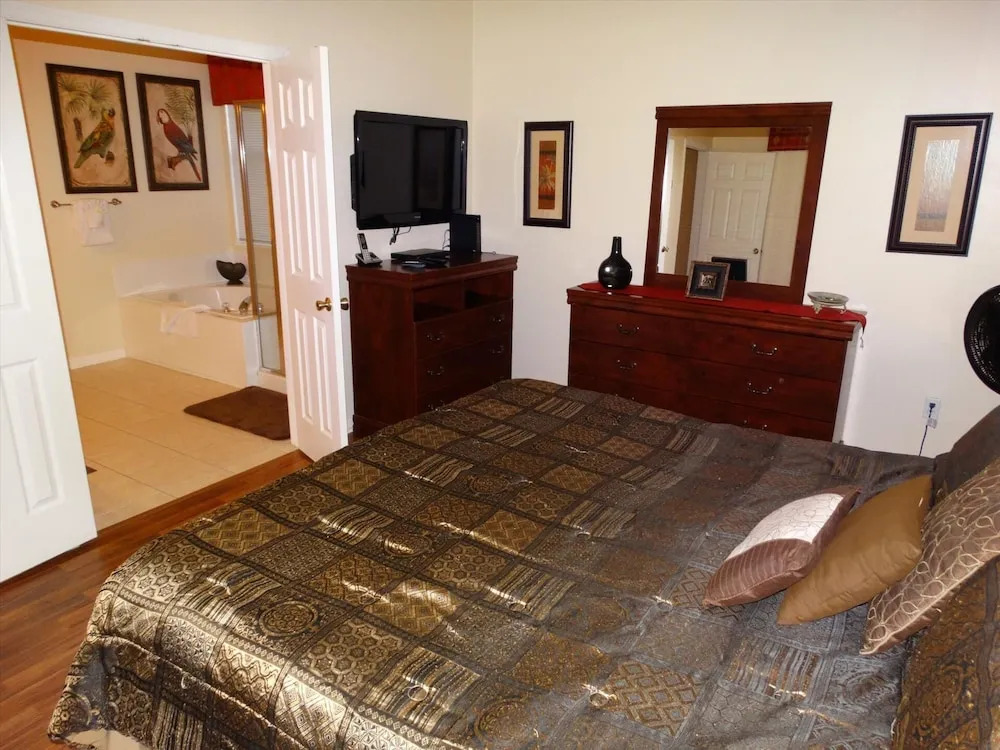 Windsor Palms 5BR Pool Home