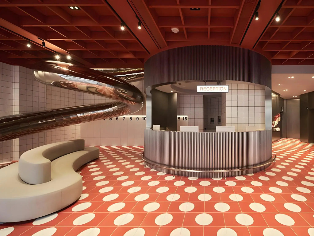 Reddot Hotel