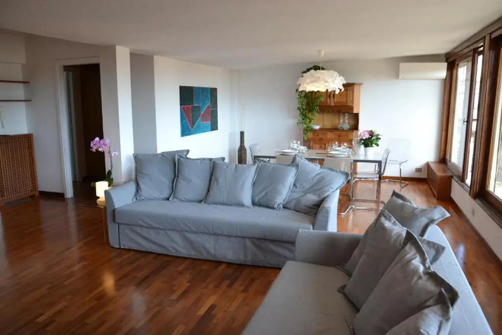 Penthouse Cardello Colosseum