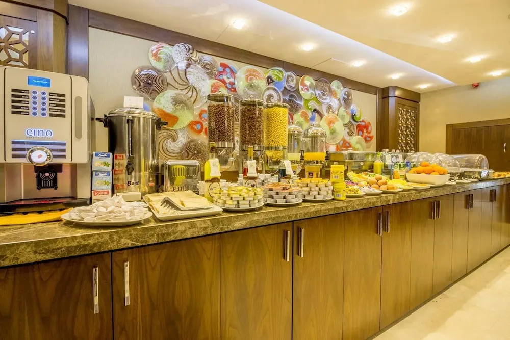 Hotel Azdif