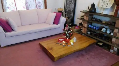 Yeojamani Guesthouse (Female Only)