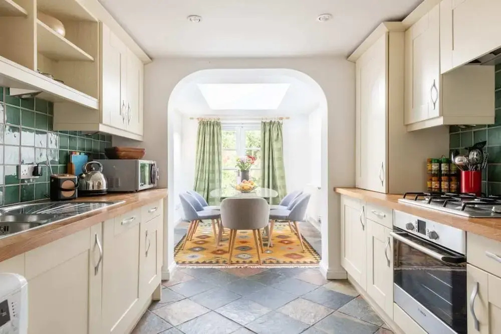 The Heart of Jericho - Bright Central 2bdr Home With Garden
