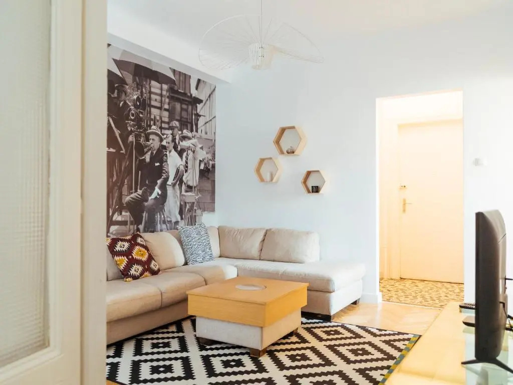 Alba Apartment on Calea Victoriei