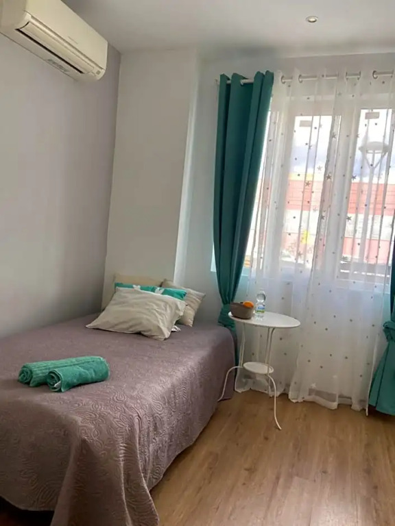 Orange Vibes Guest house