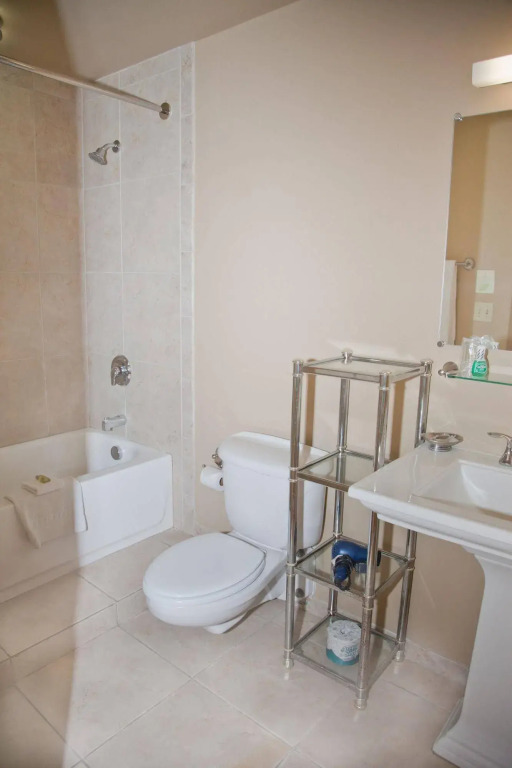 V Boutique Hotel
