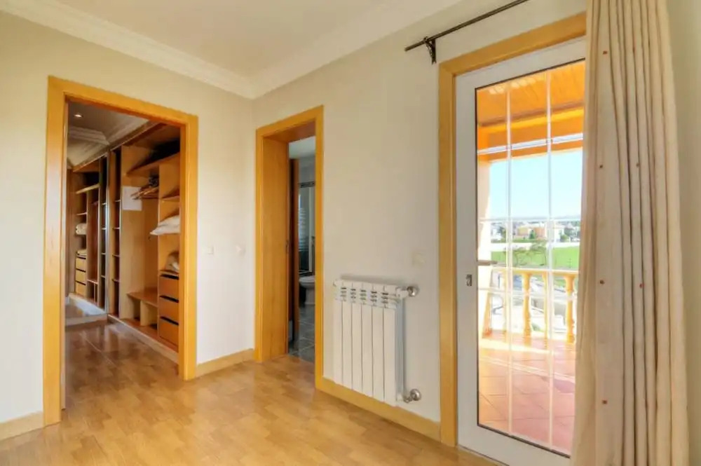 Villa - 5 Bedrooms with Pool and WiFi - 107490