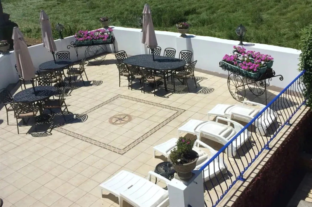 Talana Hotel
