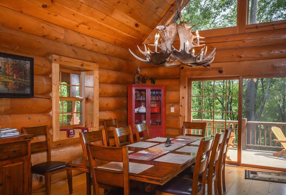 Bear Necessity 4 Bedroom House