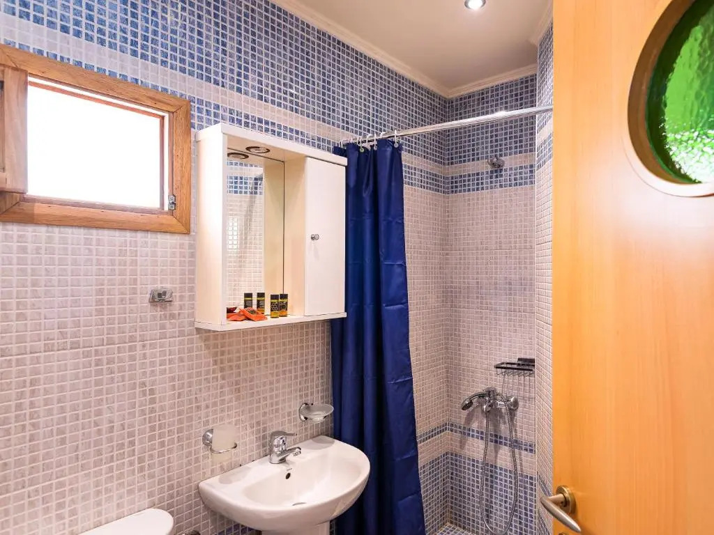 Lidra Rooms