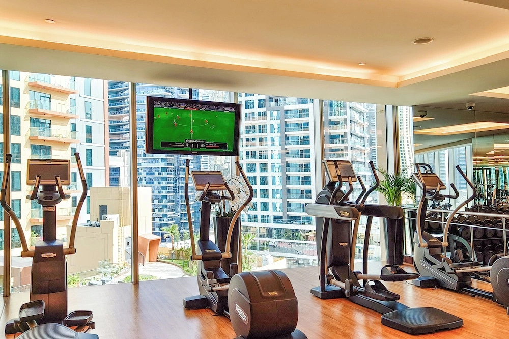 LUX The JW Marina Suite 5