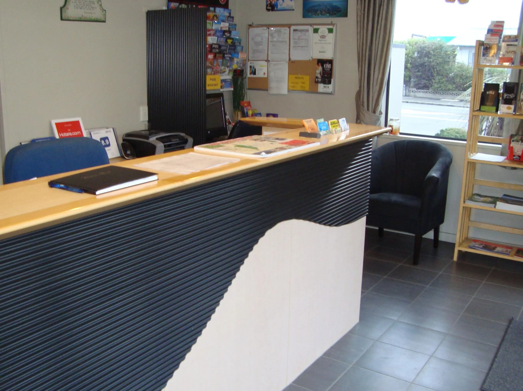 Azena Motels