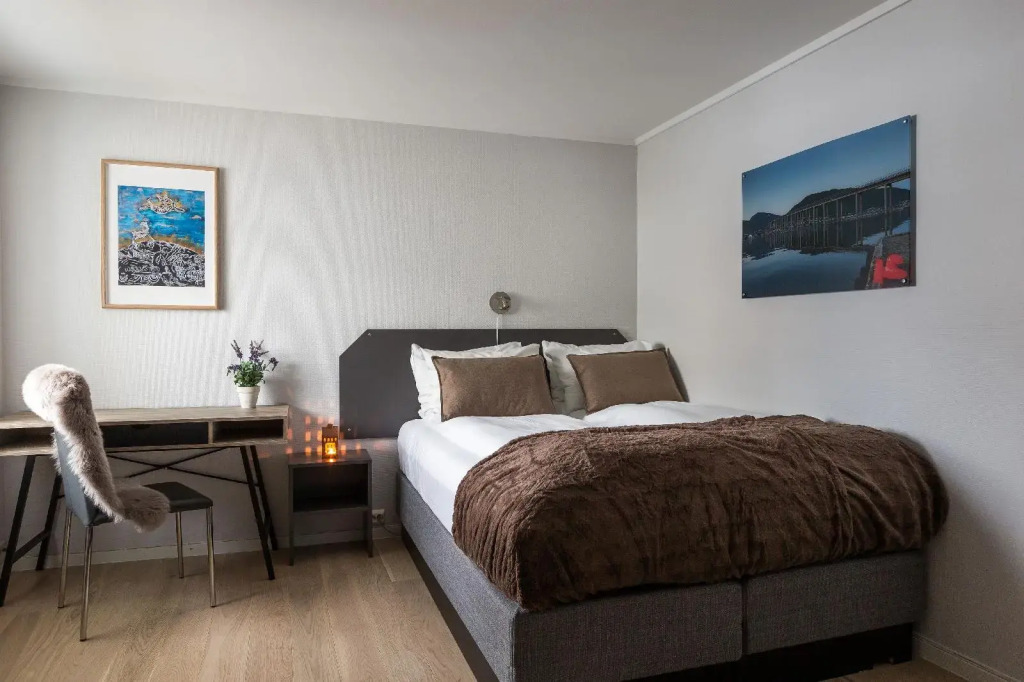 Enter Viking Apartment Hotel