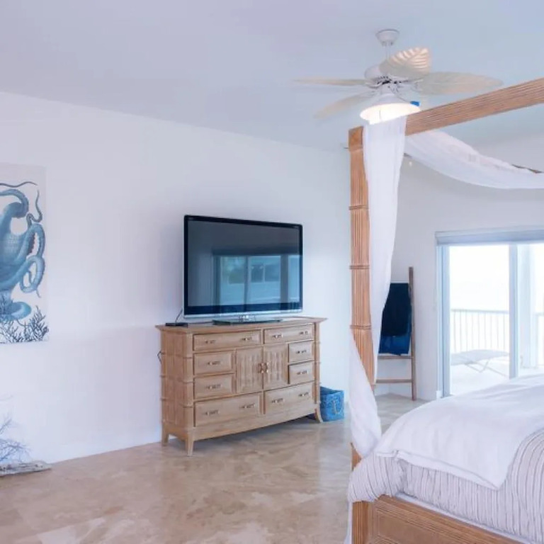 Sea Oats Beach by Florida Keys Luxury Rentals