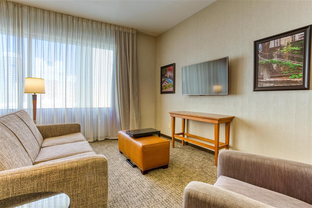 Drury Plaza Hotel San Antonio Riverwalk