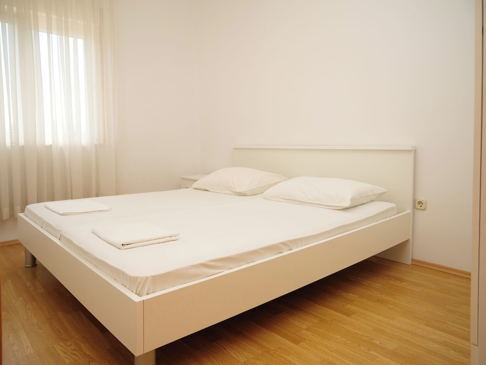 Apartments Vlade