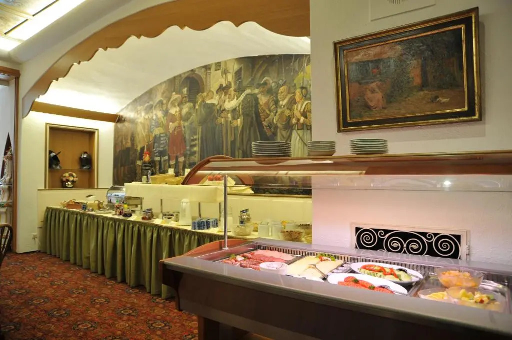 Hotel Tilman Riemenschneider by ANS
