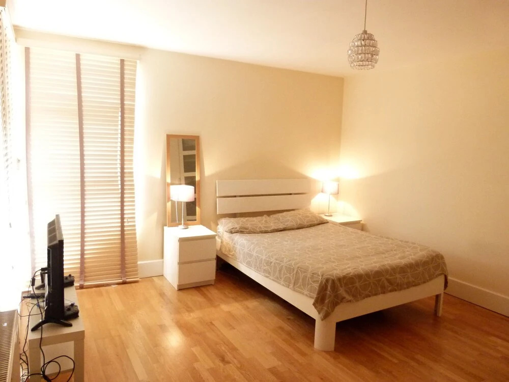 SS Property Hub - Kensington Area Family Apartment