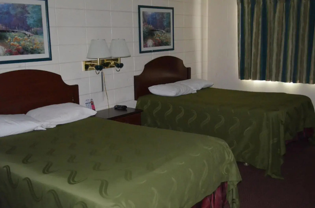 Grand Inn Fargo