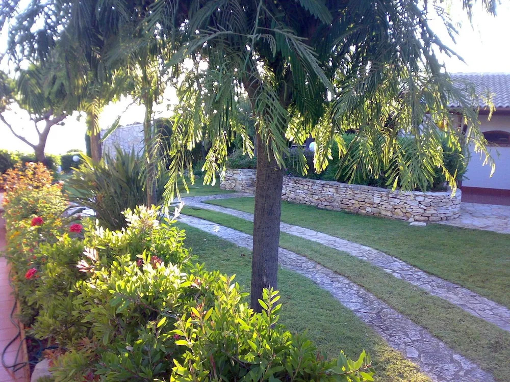"scopello Savi-sea View House"