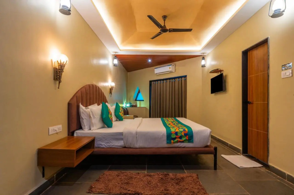 Treebo Premium Mowglis Den, Pench Tiger Reserve, Turia