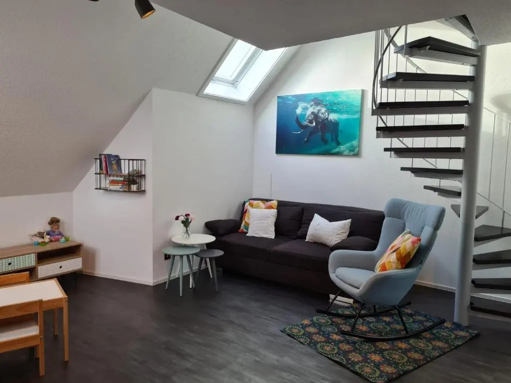 Maisonette-Wohnung mit Balkon