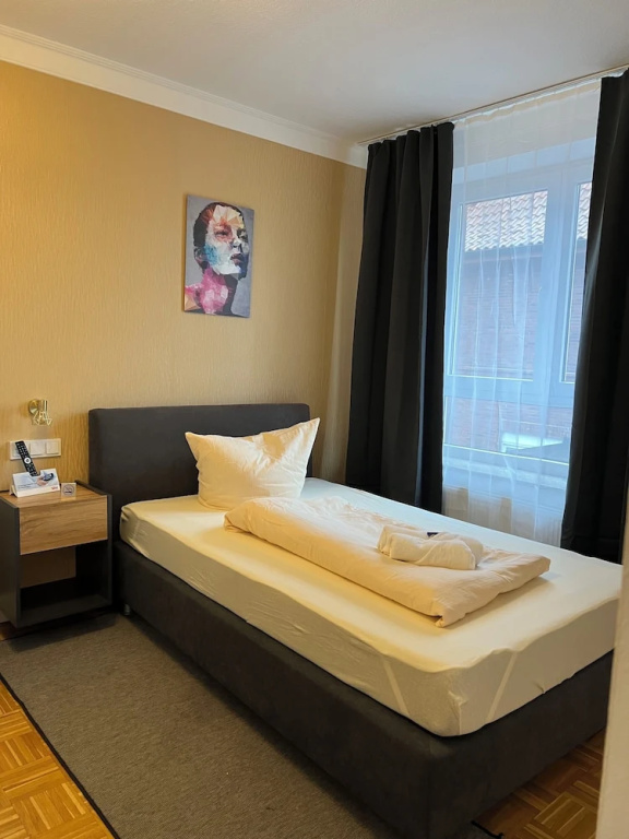 Re Hotel