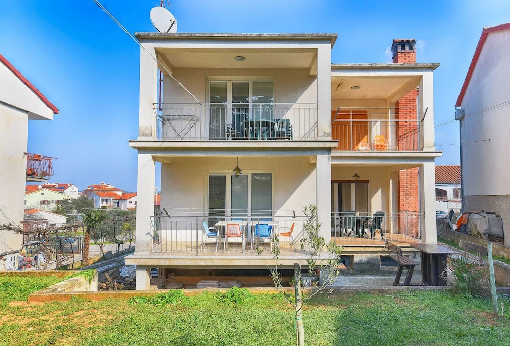 Apartment 621