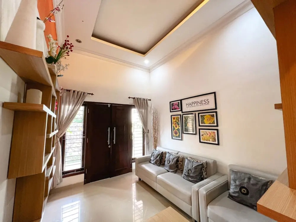 Homestay Syariah Sawitsari Dekat Pakuwon Mall dan UGM by Simply Homy