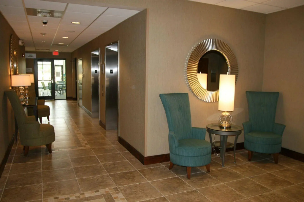 Hampton Inn Bermuda Run / Advance