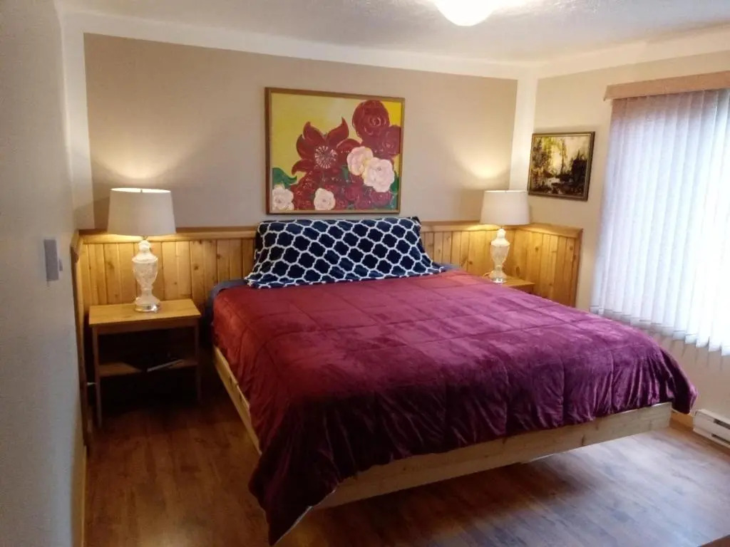 Higgins Inn