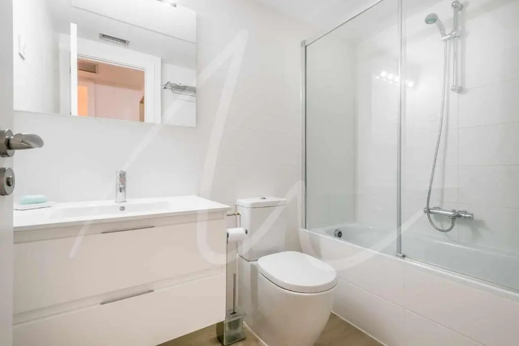 Bonaigua 512 by SeaMount Rentals