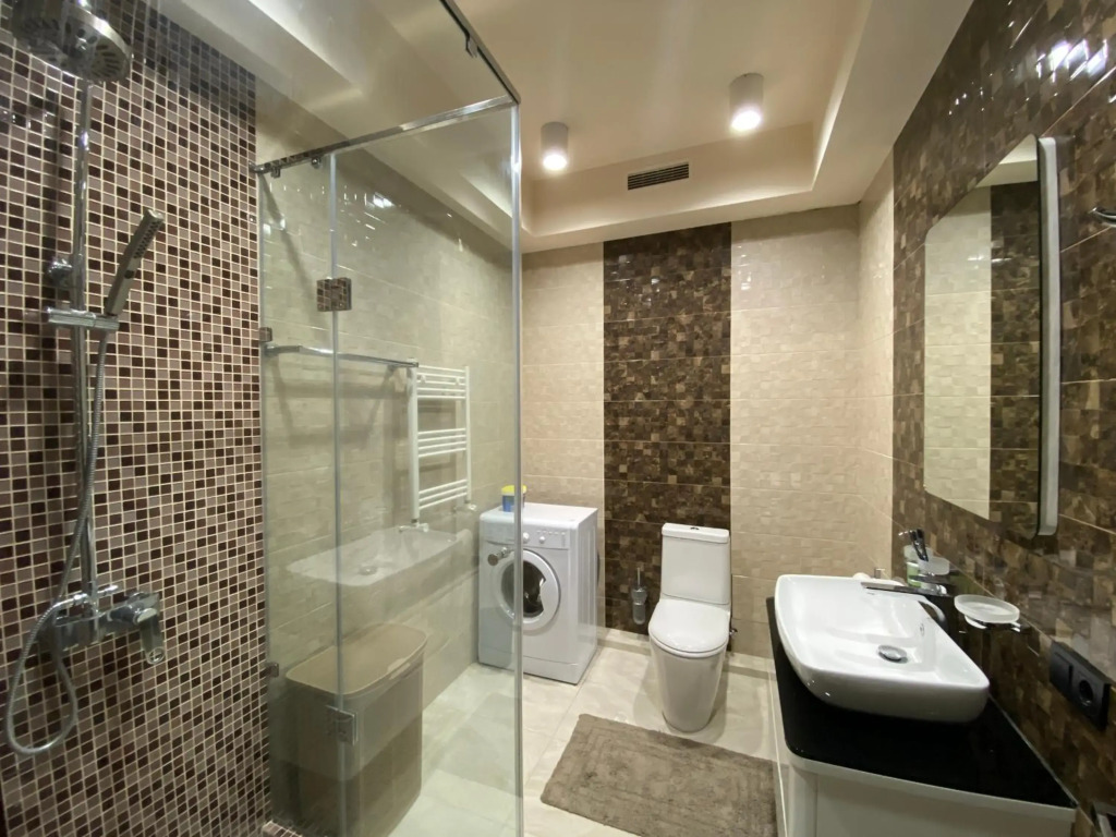 Northern Avenue, 3 bedrooms Luxury, New Renovated apartment TT666