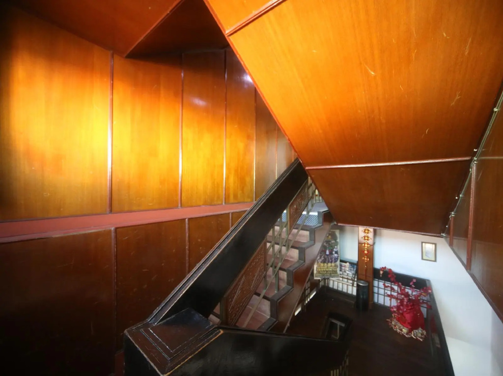 OYO 699 Plaza Hotel