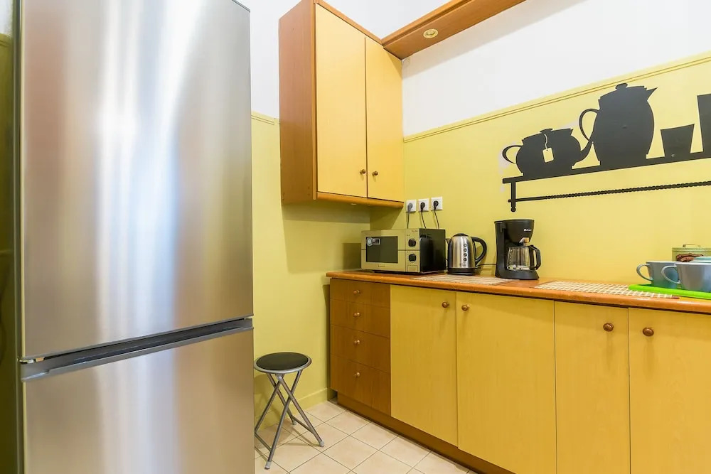 Comfy Kerameikos Apartment by Cloudkeys