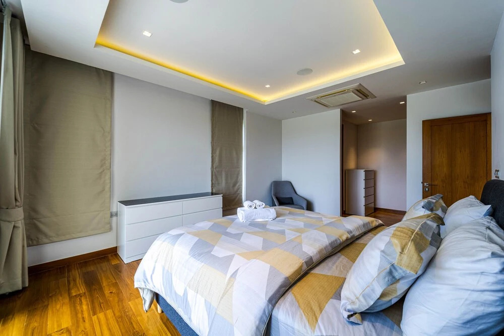 Luxury Mansion On Golf Course - BMG5