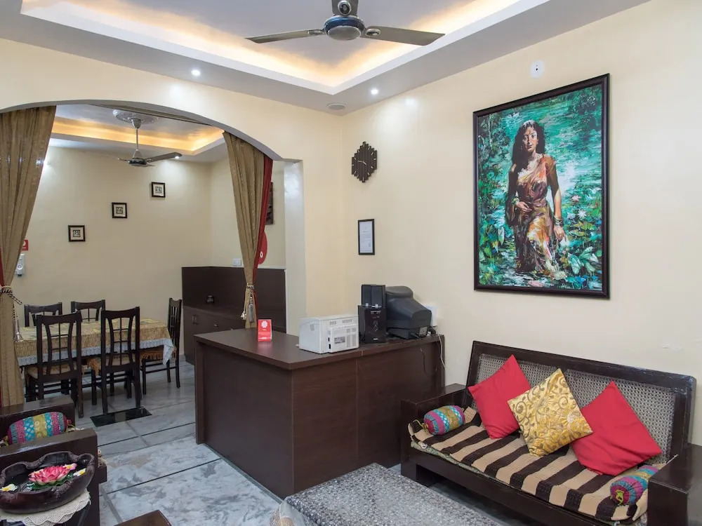 OYO Home 12741 Modern House near Geetanjali Hospital