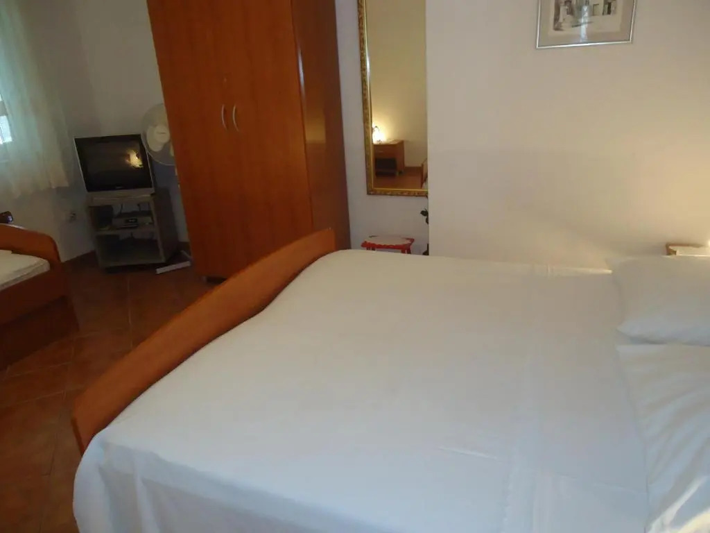 Omiš apartment on the beach