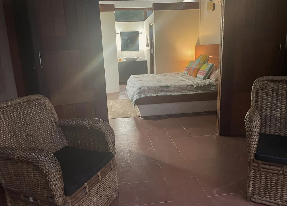 The DIVEResort and Dancing Dugong Cafe