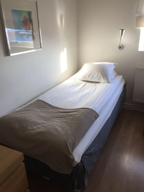 Hotel E-10 by First